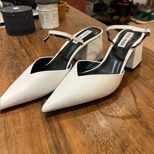 White Steve Madden heels 🤍